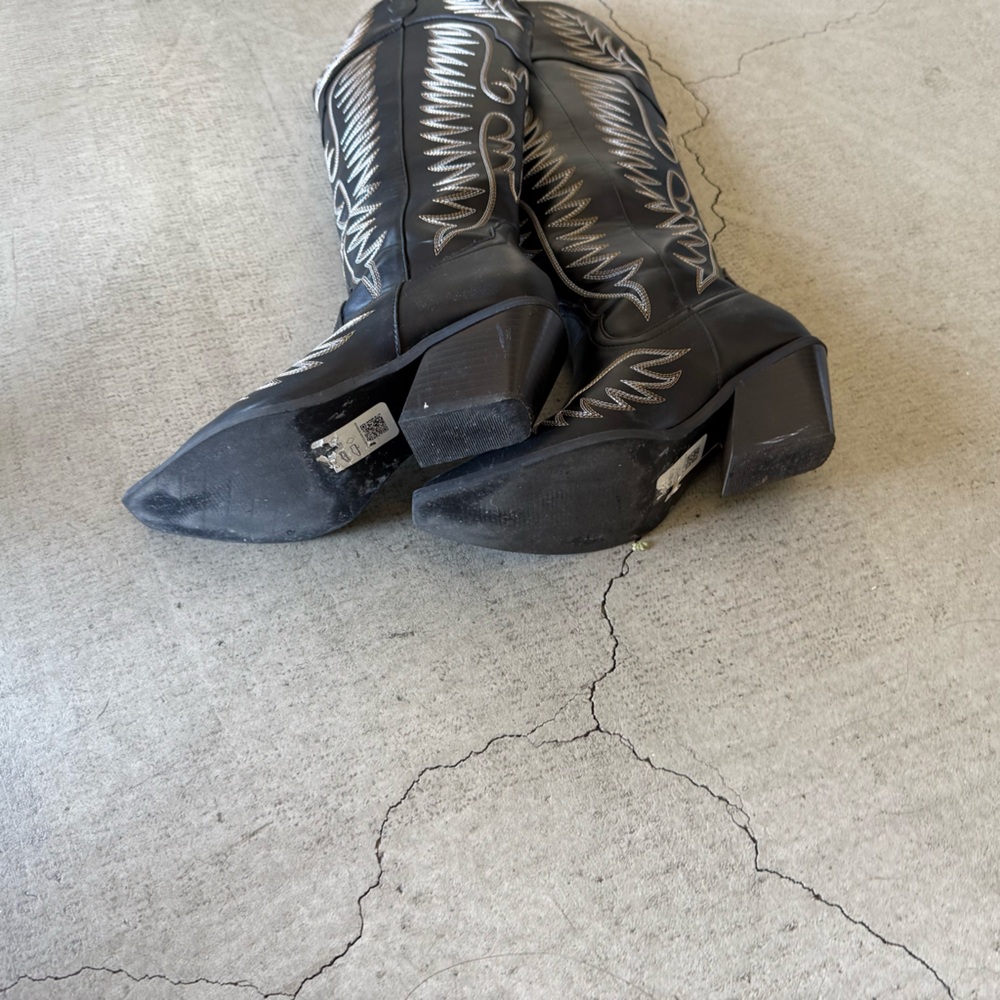 ASOS DESIGN / Chester contrast stitch western knee boot / black - Picture 11 of 17